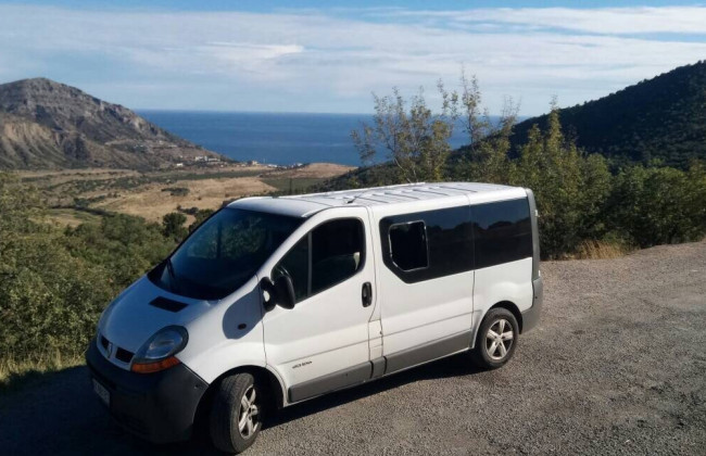 Людей возили в Крым и Россию: в Херсоне разоблачили незаконный автопрокат