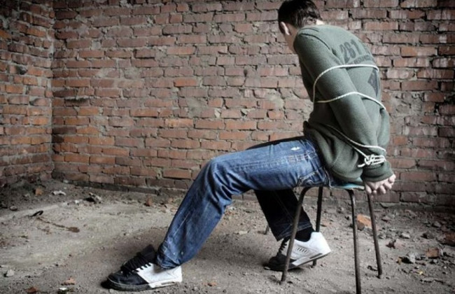 Пытали в подвале: в Днепре банда преступников похитила мужчину