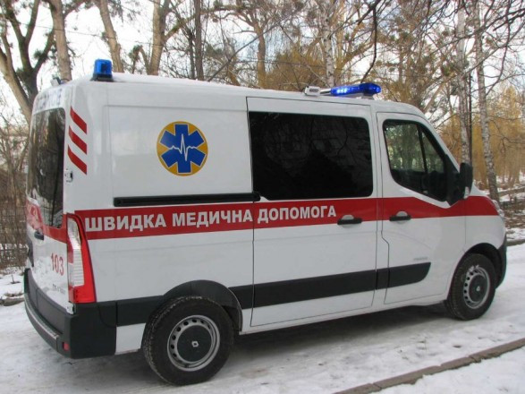 Под Харьковом мужчина напал с кулаками на фельдшера скорой помощи / В ...