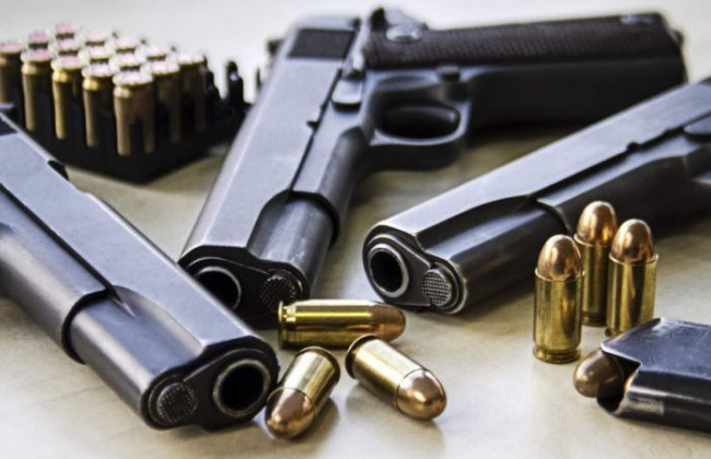 Заступник голови Окружного адмінсуду Києва добровільно здав зброю