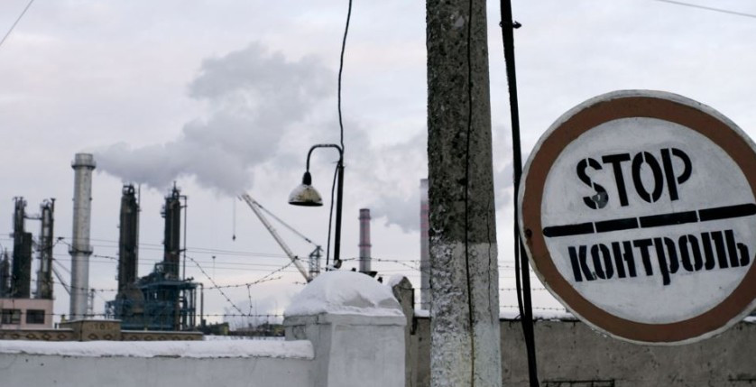 Грабують все: бойовики розбирають хімічний завод «Стирол»