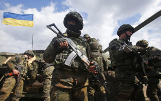 Одним ударом: ВСУ показали новое видео уничтожения техники оккупантов