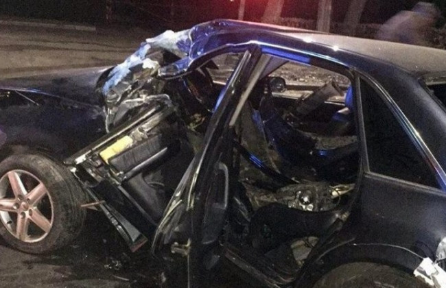 Водія вирізали з автівки: Тернопіль сколихнула серйозна ДТП