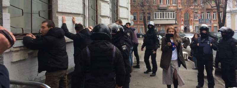 Штурм отделения полиции в Киеве: появилось видео потасовки с активистами