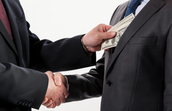 Бум взяток: Генпрокуратура обнародовала отчет за неделю