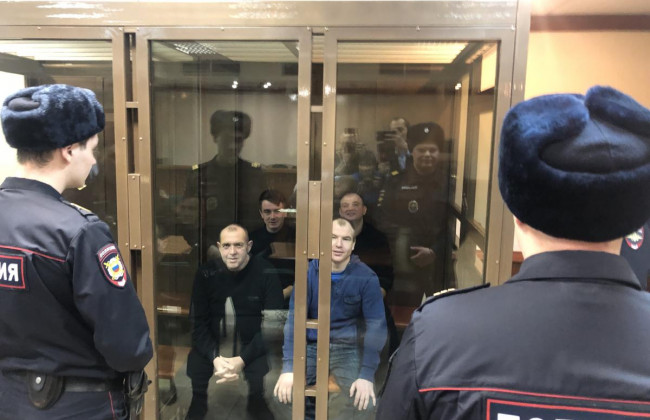 «Суд» над моряками в РФ: еще четверым украинцам продлили арест