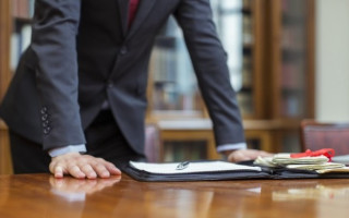 Безпідставні звинувачення адвоката щодо судді: постанова ЄСПЛ