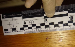 У Києві син жорстоко побив рідну матір: з’явились подробиці