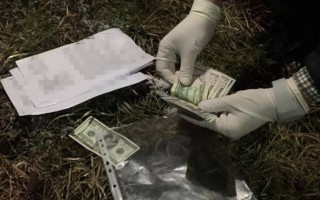 У Львові затримали зухвалого поліцейського-хабарника