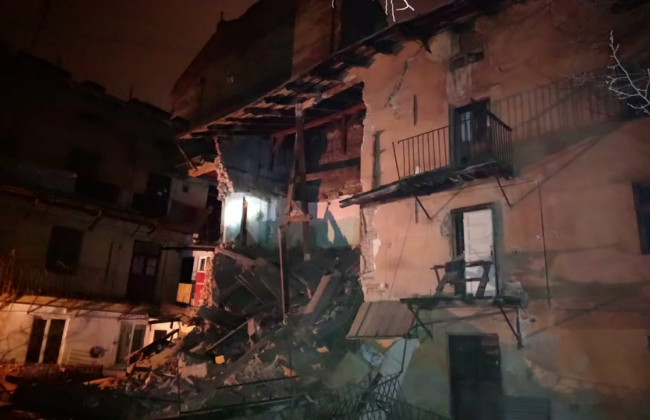 Обвалилась 12-метровая стена: подробности ЧП в центре Львова