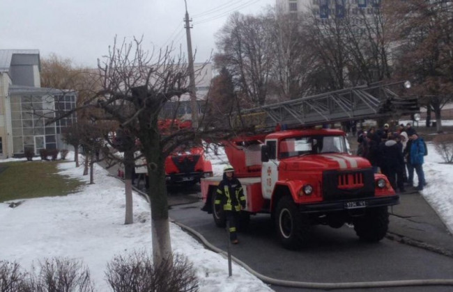 ЧП в Киеве: горело здание университета
