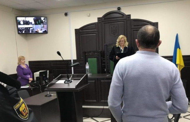 Депутат, который избил полицейского, понес наказание