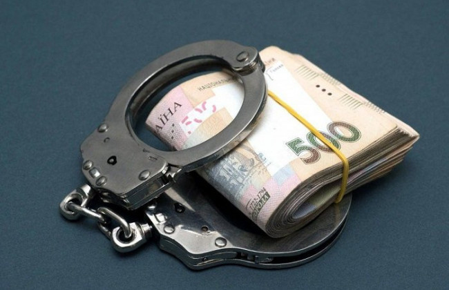 Организовал преступную группу: депутата обвинили в хищении бюджетных средств