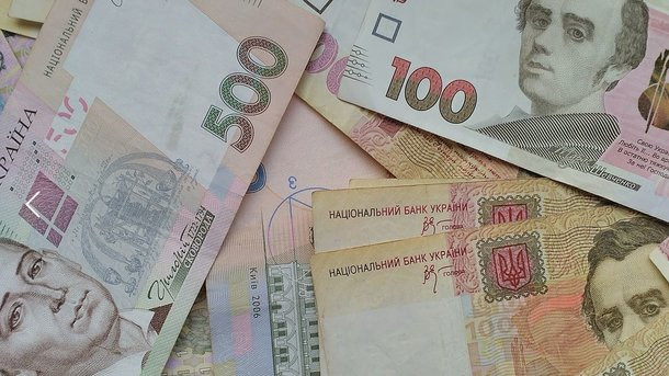 В Украине запретили штрафовать работодателей за высокие зарплаты: подробности