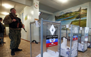 Организовывала «выборы» в ОРДЛО: в Донецкой области задержали пособницу террористов