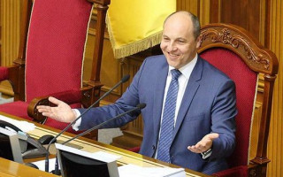 Нардепов-прогульщиков будут наказывать общественными работами