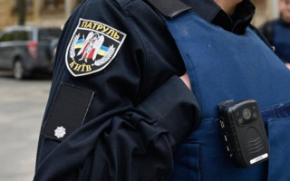 Ромы с оружием напали на женщину в Киеве