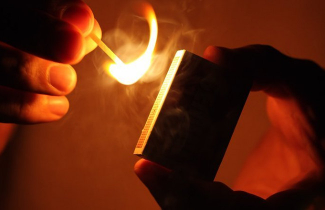 Под Николаевом неизвестные избили охранника и подожгли асфальтный завод