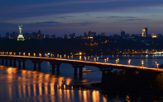 Движение по мосту Патона перекроют: названа причина