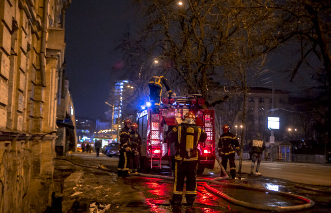 В Киеве горело старинное заброшенное здание