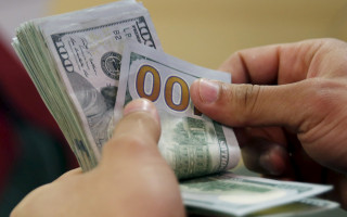 Вимагав $10 тисяч: на хабарі затримали командира однієї з військових частин Рівненщини