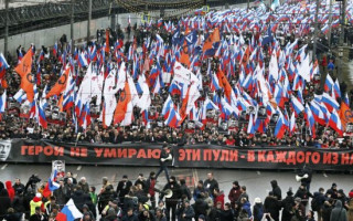 «Росія без Путіна»: у Москві пройшли масові марші