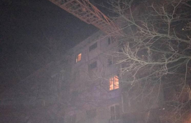 Чотири людини госпіталізовано, одна у реанімації: у Павлграді сталася смертельна пожежа