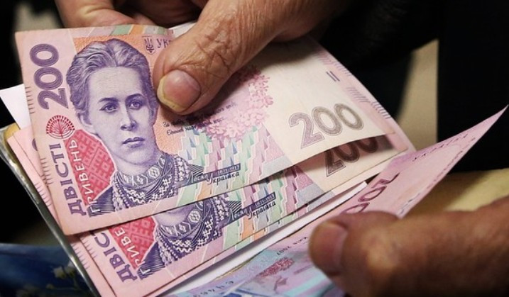 Пенсии в Украине: Порошенко порадовал всех пенсионеров