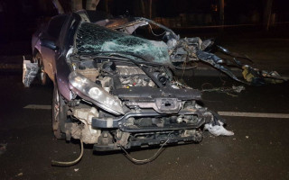 Автомобиль разорвало на части: смертельное ДТП в центре Николаева