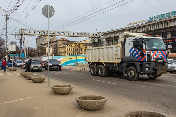 Трагедия в Днепре: грузовик насмерть сбил женщину