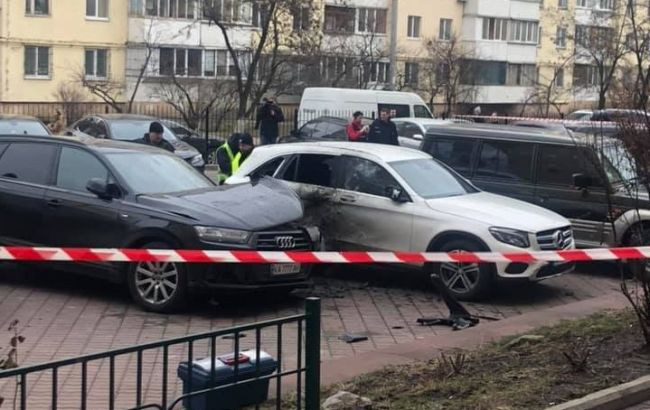 В столице прогремел взрыв: неизвестный подбросил гранату в автомобиль