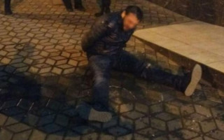 Разгромил номер отеля и спрыгнул с третьего этажа: неадекват поставил Одессу «на уши»