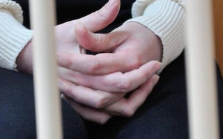 Душили и нанесли 12 ударов ножом: в Кировоградской области пара убила отчима