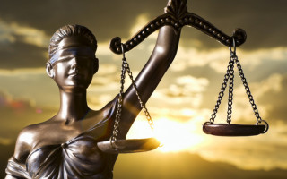 Гибель младенца в лифте в Сумах: суд избрал меру пресечения чиновнику