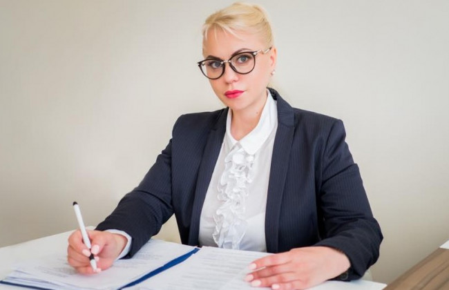 Суддя Оксана Епель повідомила про тиск на неї з боку представника позивача