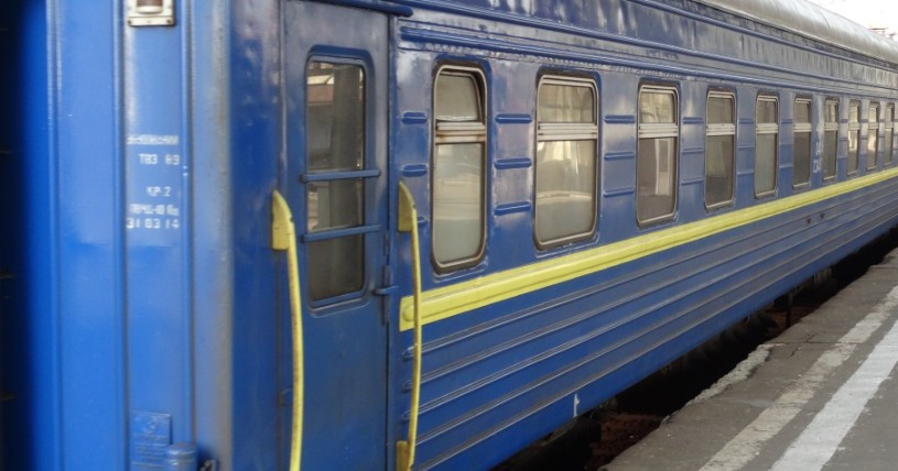 Трагедия под Харьковом: поезд из Москвы сбил мужчину