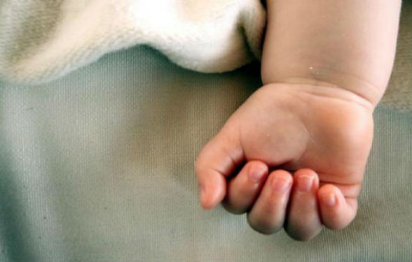 ЧП в Киеве: женщина выбросила в мусорник младенца