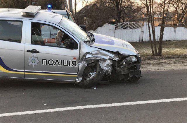 ДТП с полицейскими под Луцком: погоня завершилась серьезной аварией