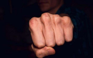 Массовая драка в Киеве: посетителей ТРЦ сильно избили