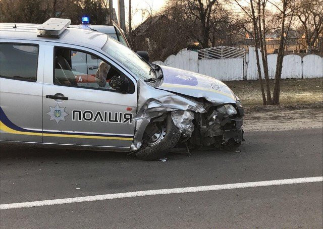 ДТП с полицейскими под Луцком: погоня завершилась серьезной аварией