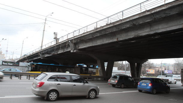 В Киеве снесут Шулявский мост: определены новые объездные пути