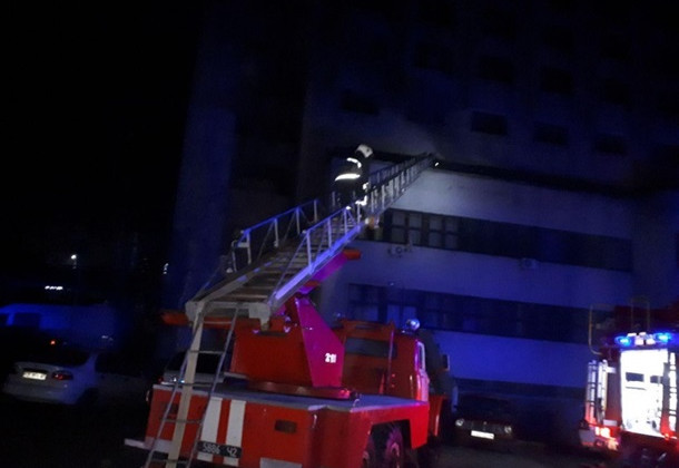 В Черновцах вспыхнул серьезный пожар в отеле