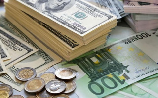 Курс валют на 4 березня: долар твердо стоїть на своїх позиціях