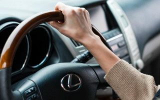 В Днепре пьяная девушка устроила ДТП: подробности