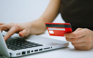 Крупная афера в Киеве: переводчик снял полмиллиона со счета иностранца