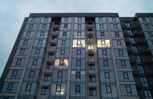 Мыла окно и выпала: трагедия в Днепре