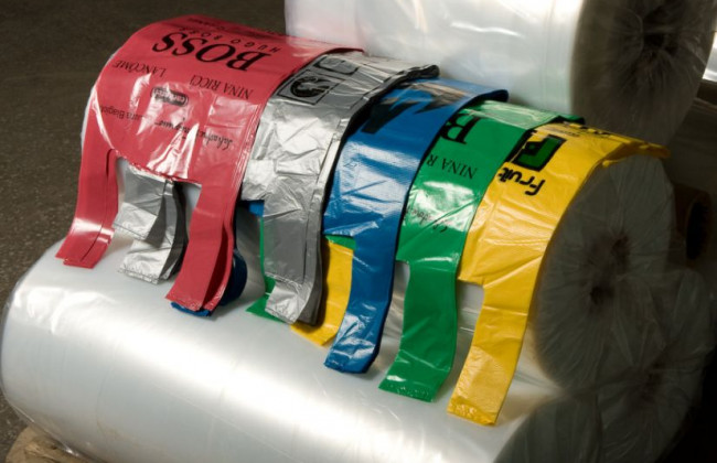 За полиэтиленовые пакеты будут штрафовать: что известно