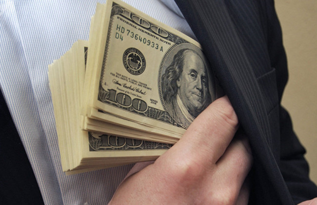 Взятка в миллион долларов: задержаны экс-руководители Укргаздобычи