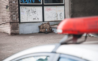 Загадочная смерть: труп военного лежал посреди улицы в Днепре