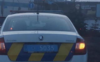 Атаковали полицию: в Киеве задержали малолетних хулиганов